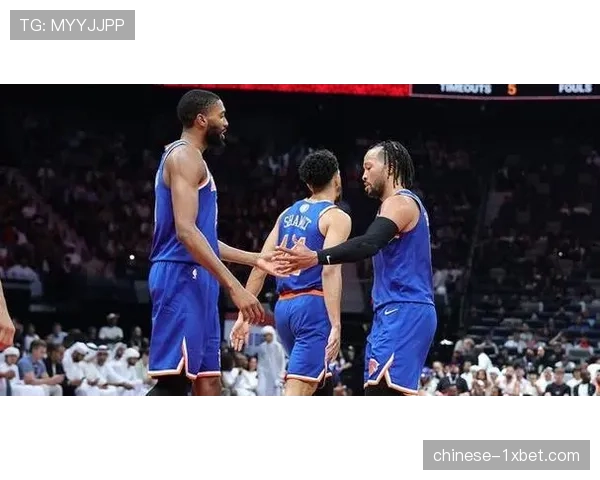名记:尼克斯或将遭遇如詹姆斯球队般的交易流言困扰影响士气 名记:尼克斯或将遭遇如詹姆斯球队般的交易流言困扰影响士气